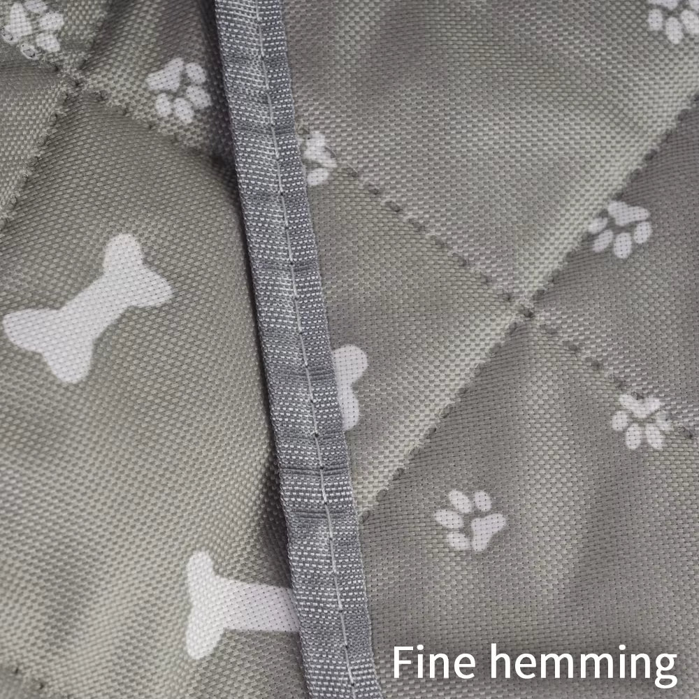 Close-up of the hemmed edge and quilted stitching on the liner fabric